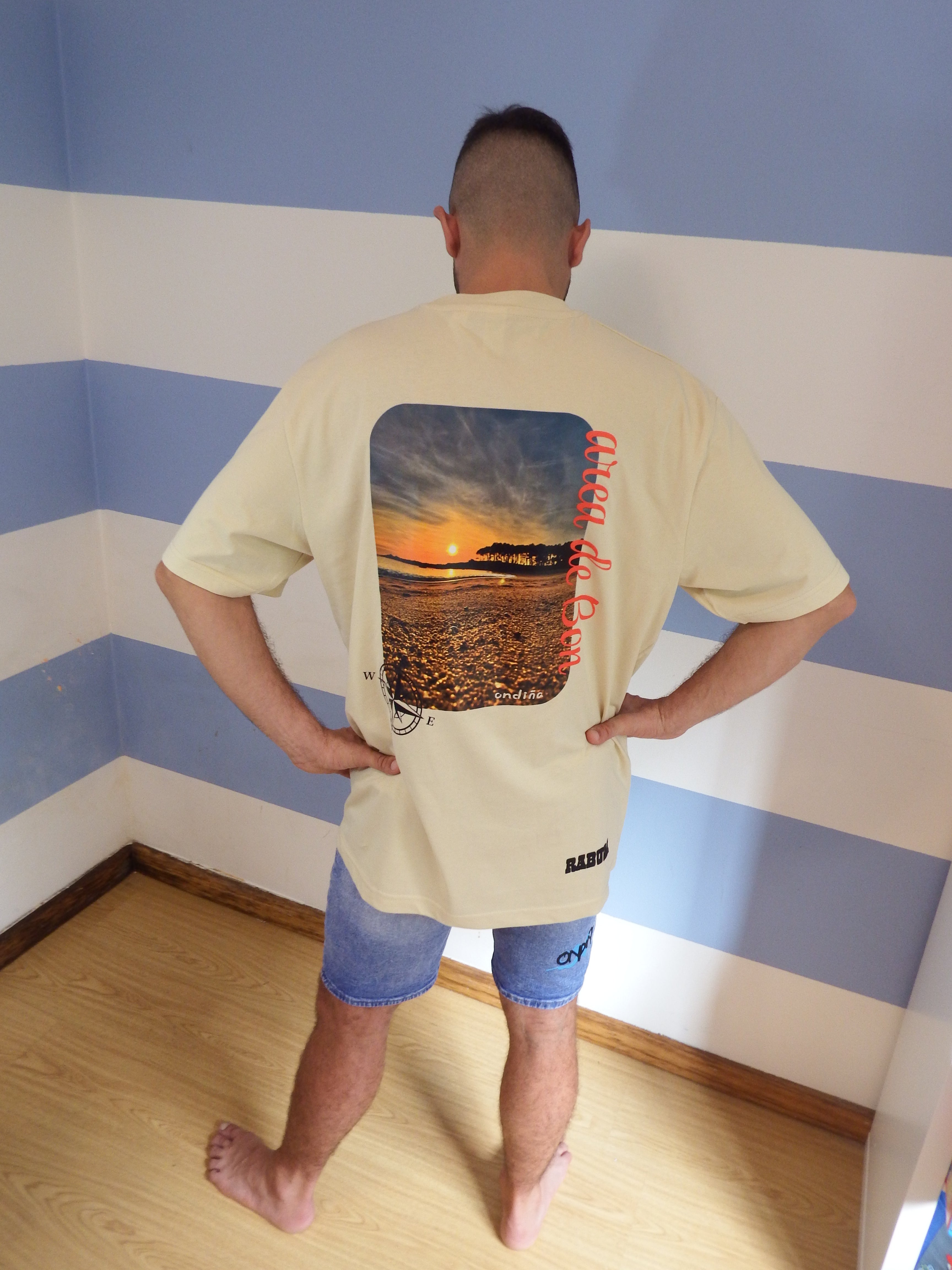 Camiseta Oversize Area de Bon — Ondiña Rabuda