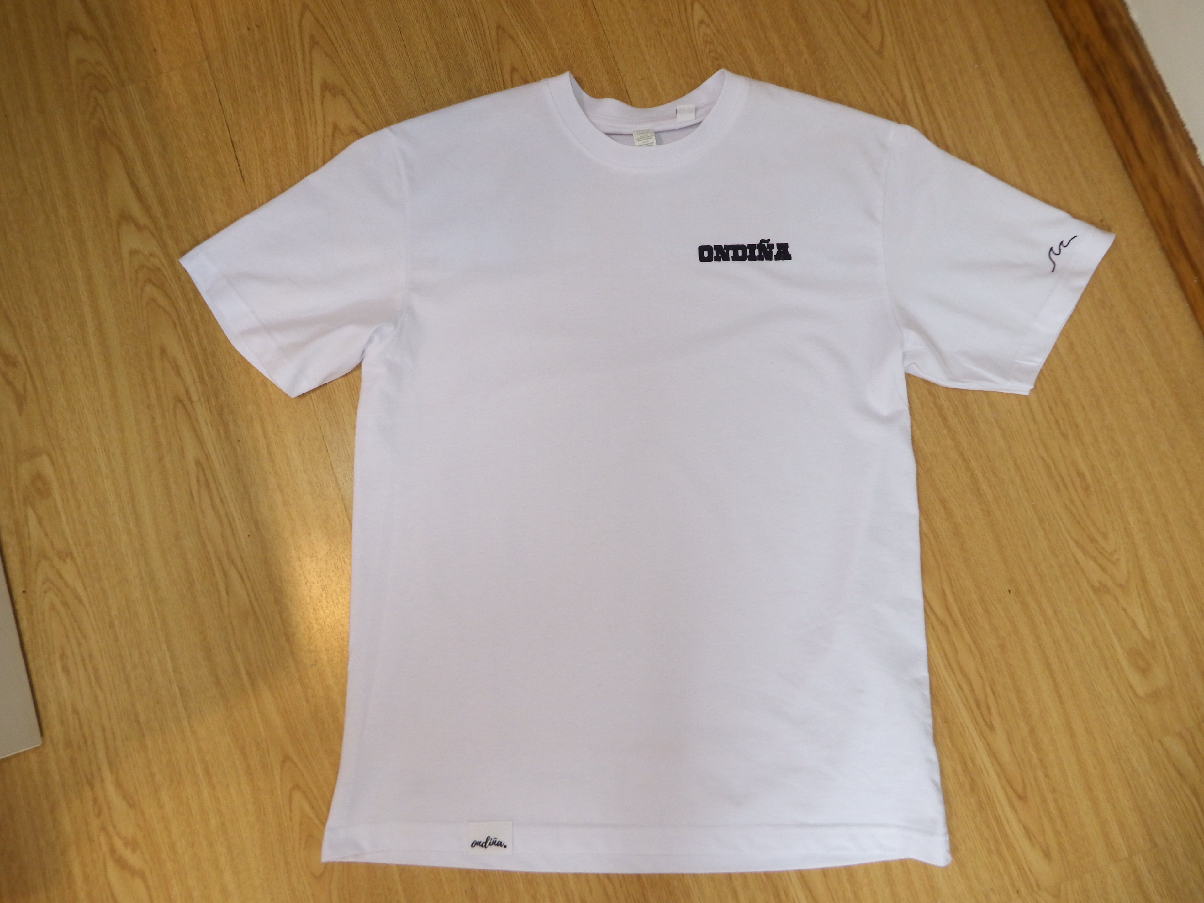 Camiseta Oversize Ondiña- Rabuda