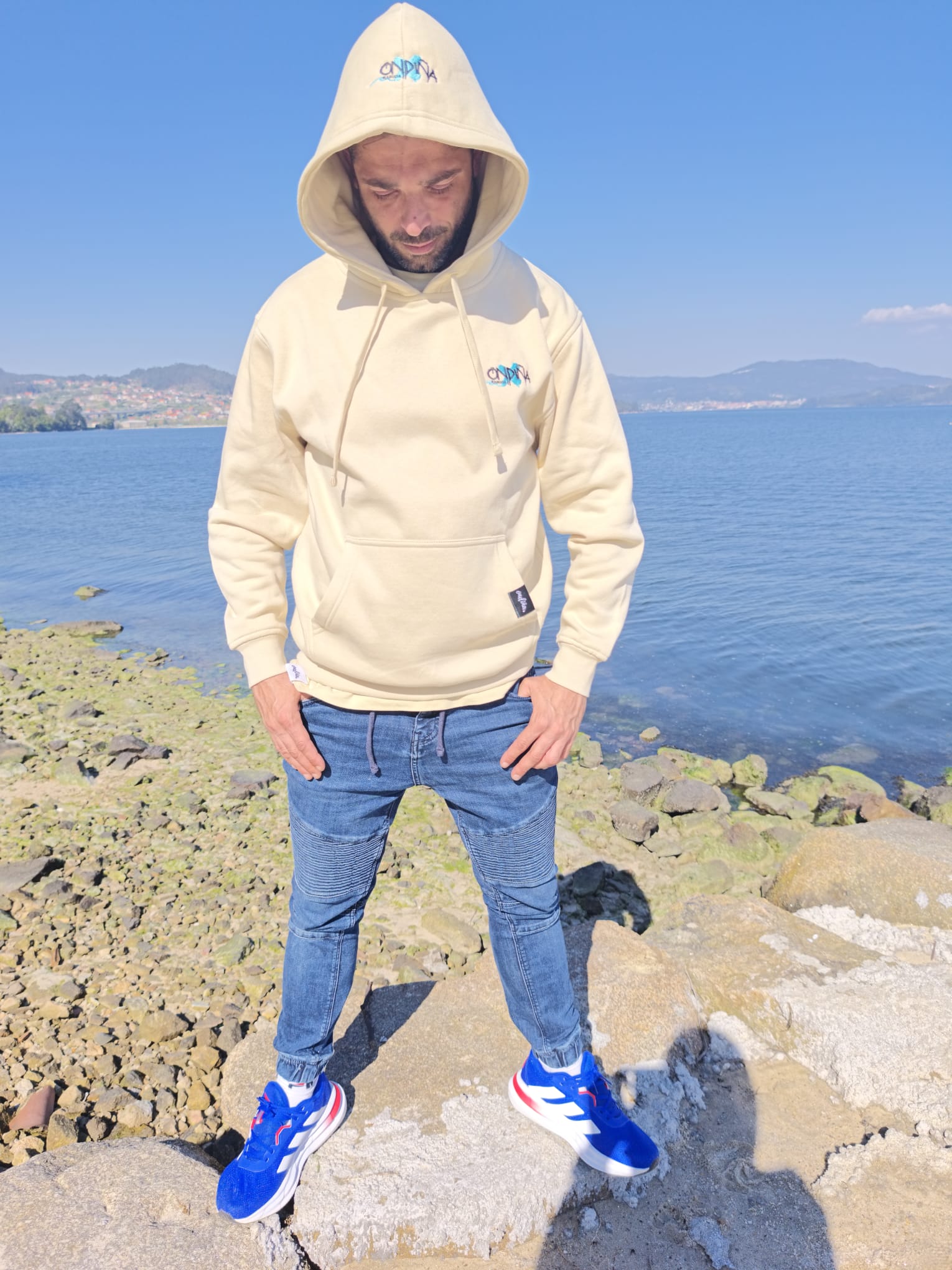 SUDADERA CON CAPUCHA FORZUDOS